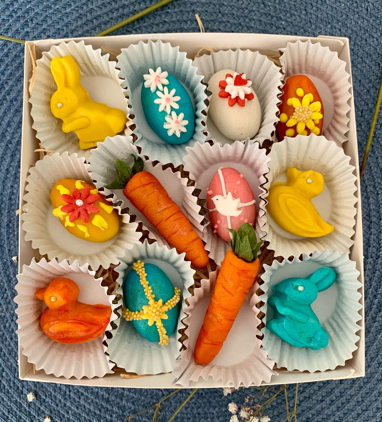 Easter Marzipan Gift Box (12 Pieces)